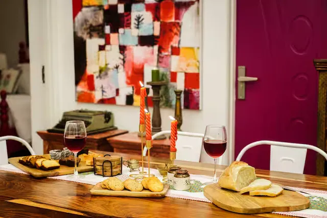 Met Luxe Galleria — grazing board and refreshments for guests